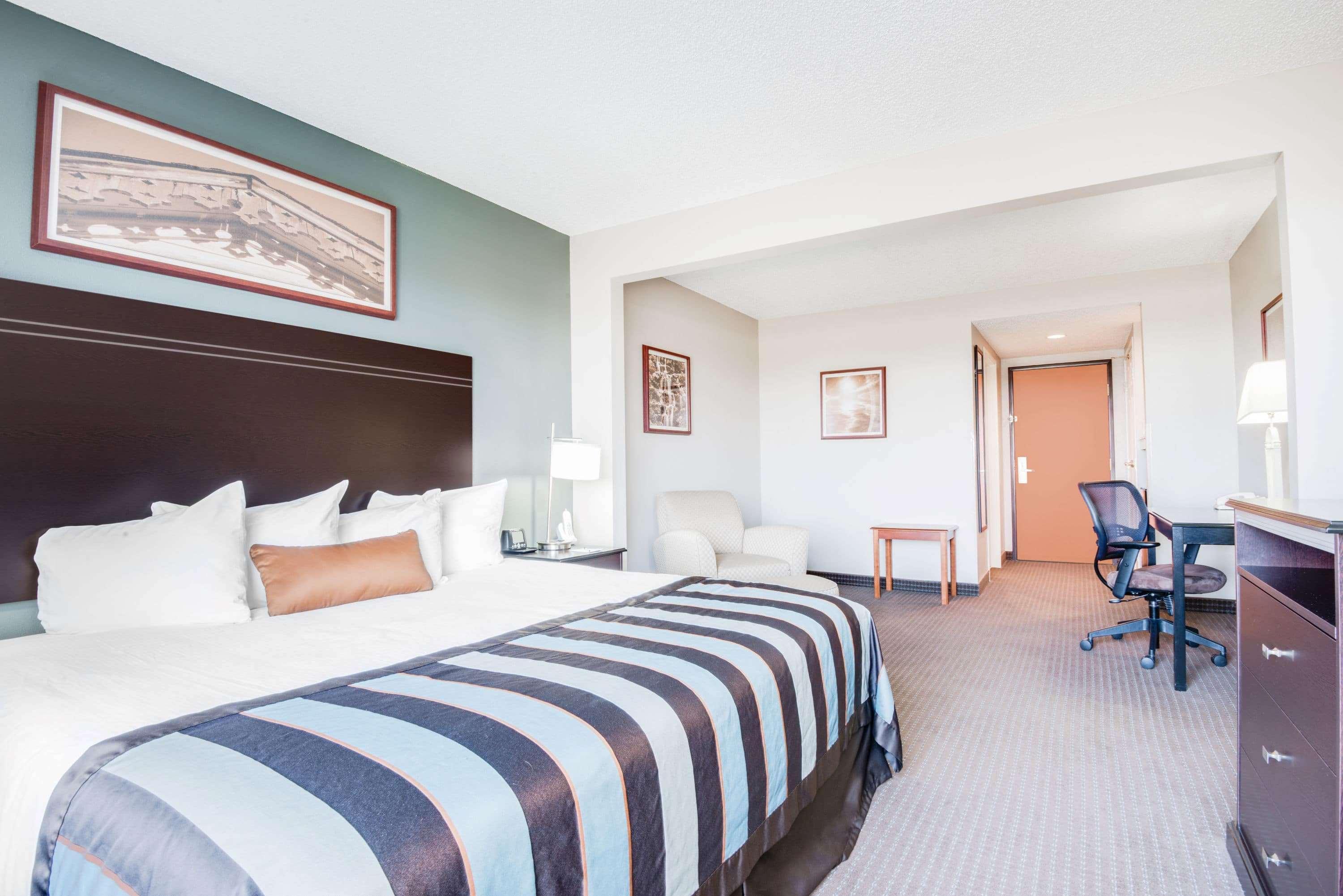 Wingate By Wyndham Gillette Hotel Exterior photo