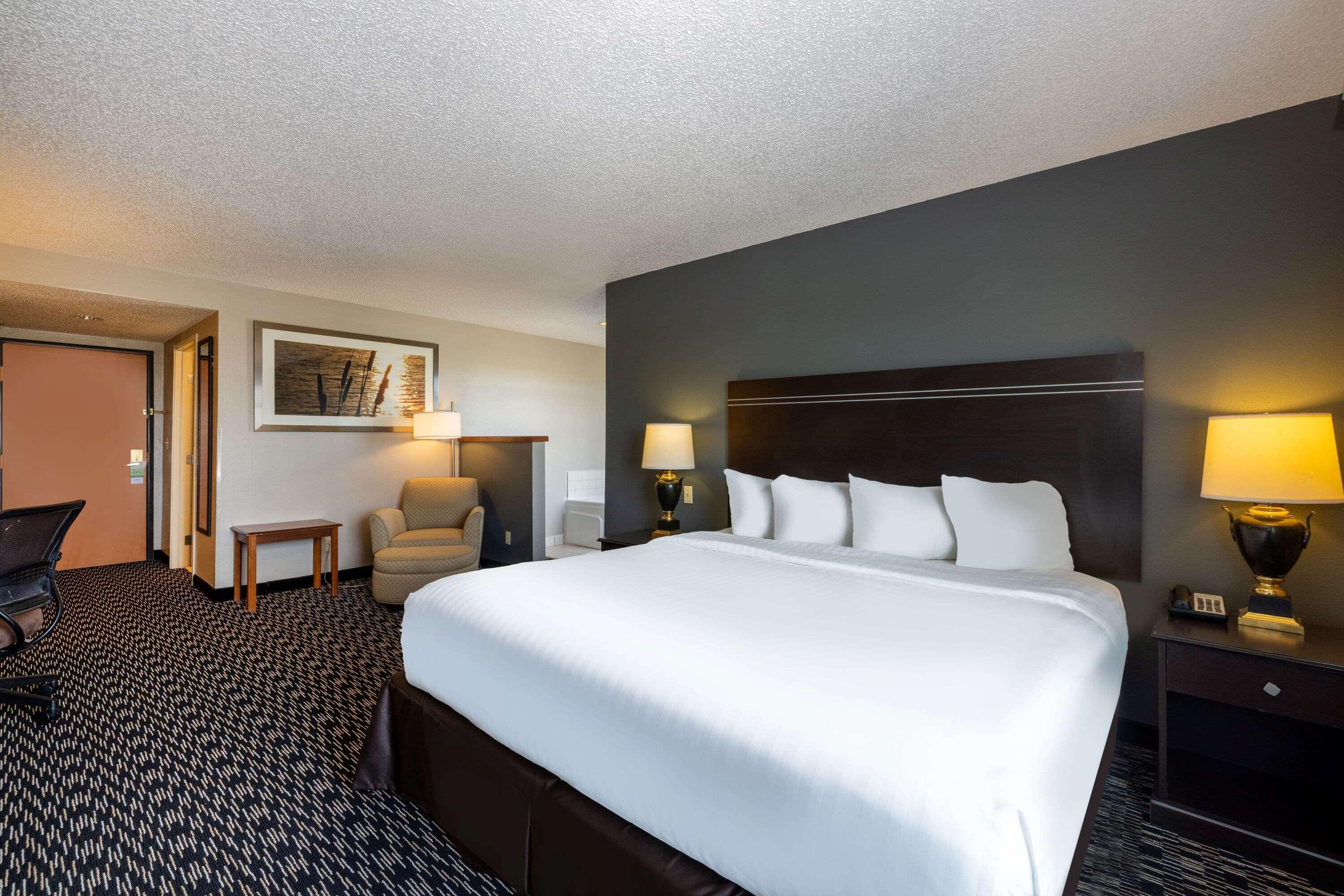 Wingate By Wyndham Gillette Hotel Exterior photo